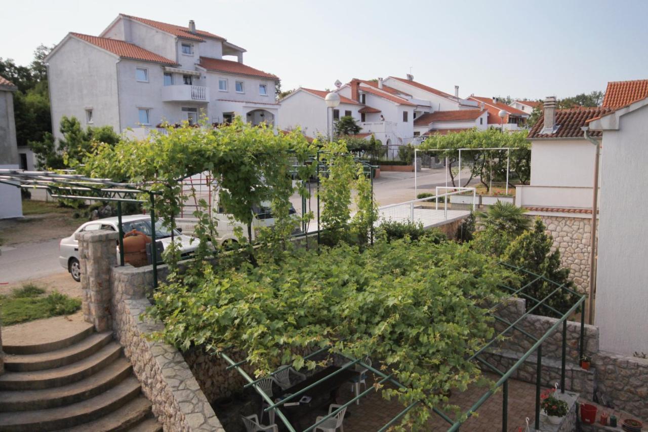Apartment Njivice 5458D Eksteriør bilde